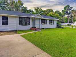 featured image of 319 Sarah Dr