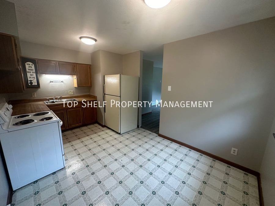 2611 27th Pl - Photo 3 of 12