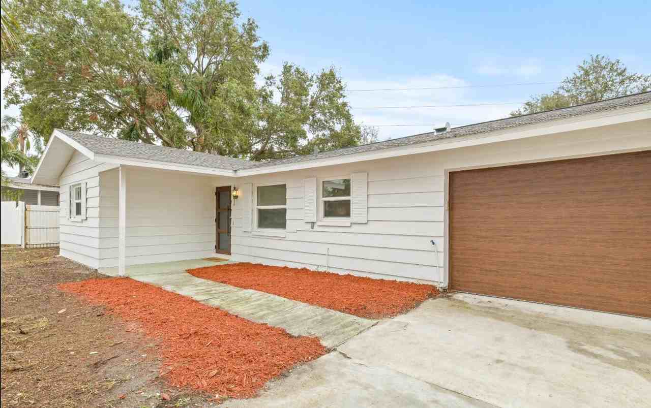 2255 S Lagoon Cir - Photo 5 of 31