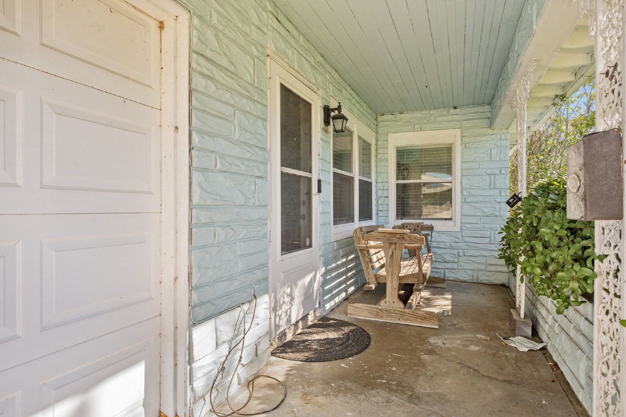 108 Bonita Avenue - Photo 3 of 24