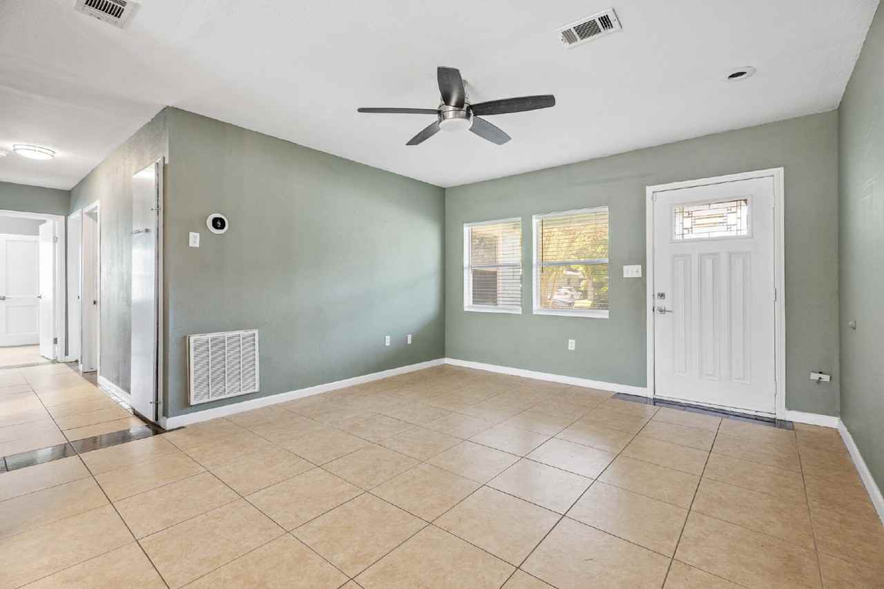 108 Bonita Avenue - Photo 6 of 24