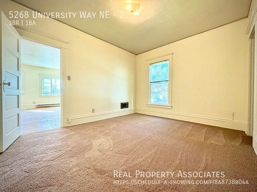 5268 University Way Northeast #2 - Photo 4 of 13