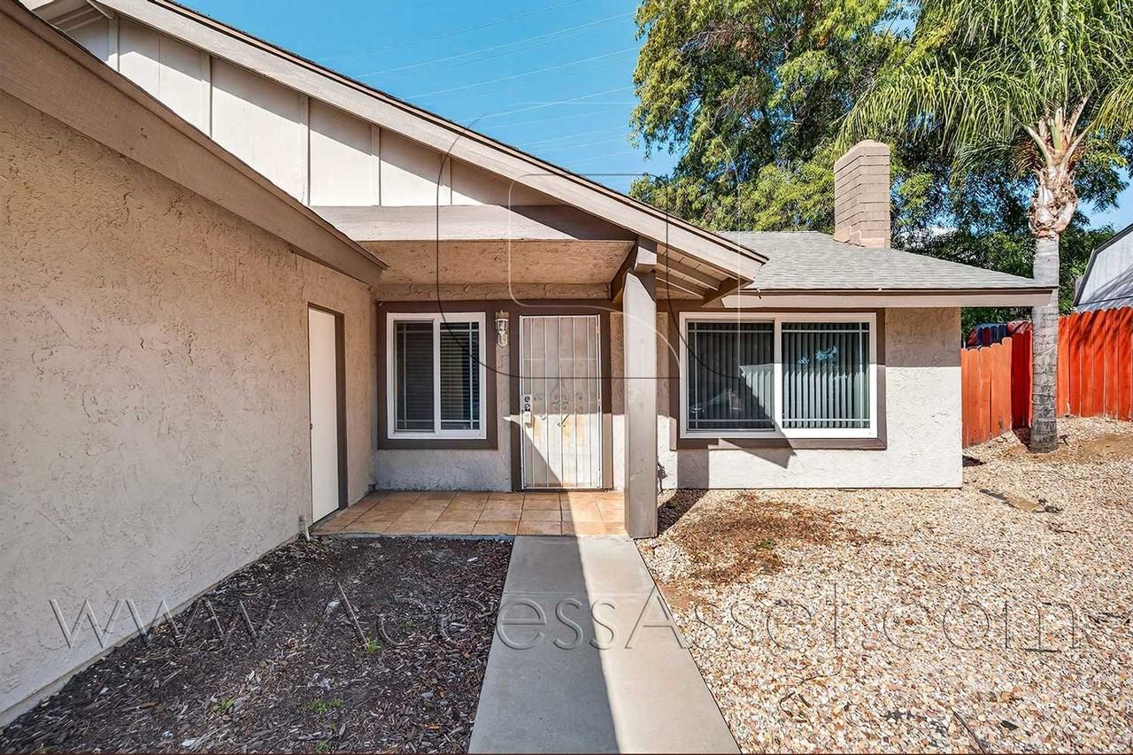 29650 Mira Loma Dr - Photo 3 of 33