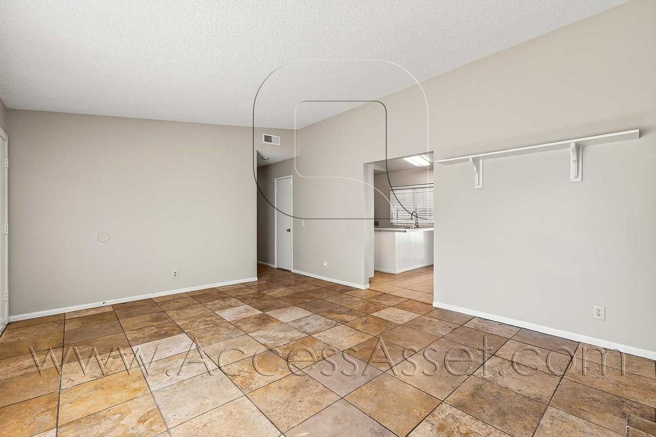 29650 Mira Loma Dr - Photo 6 of 33