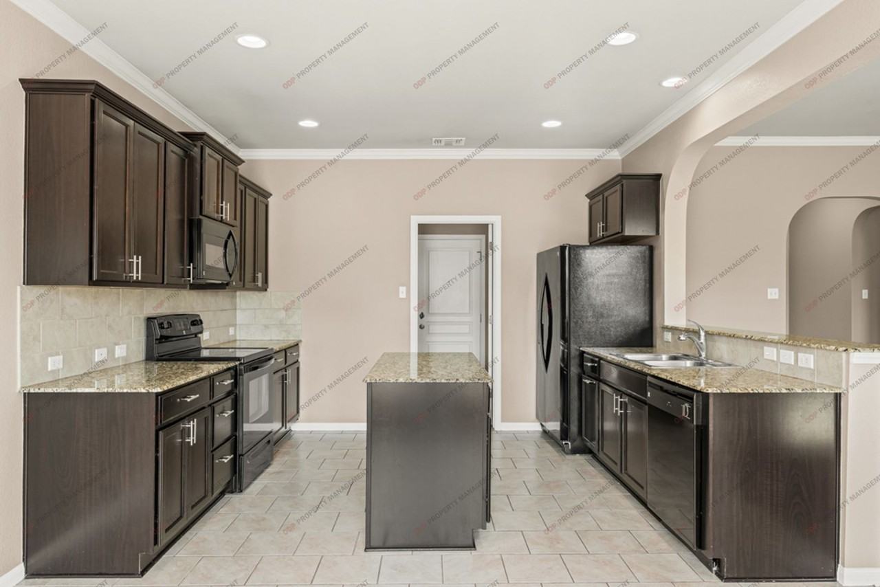 513 Wedgwood Dr - Photo 5 of 29