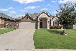 818 Dunford Dr - Photo 1 of 1