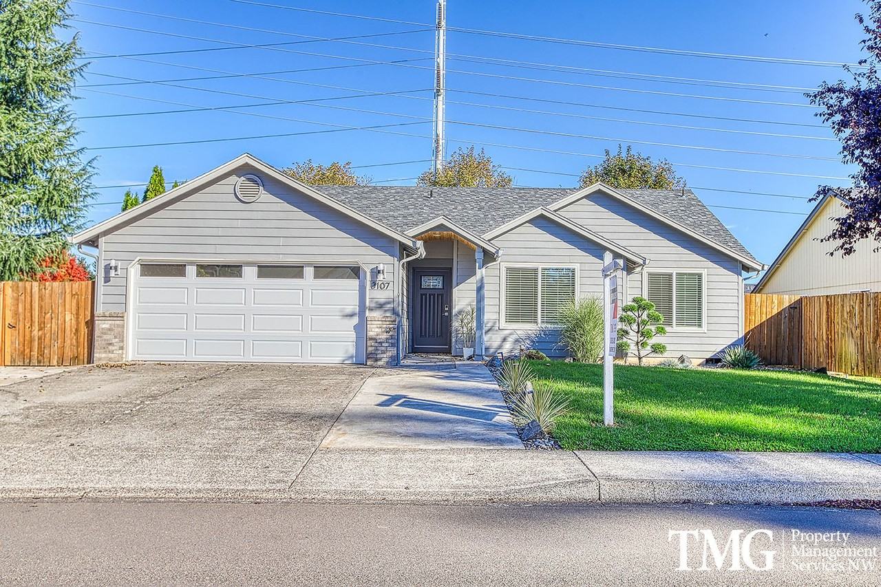 3107 Ne 166th Pl - Photo 2 of 37