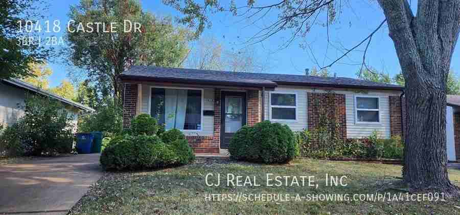 10418 Castle Dr
