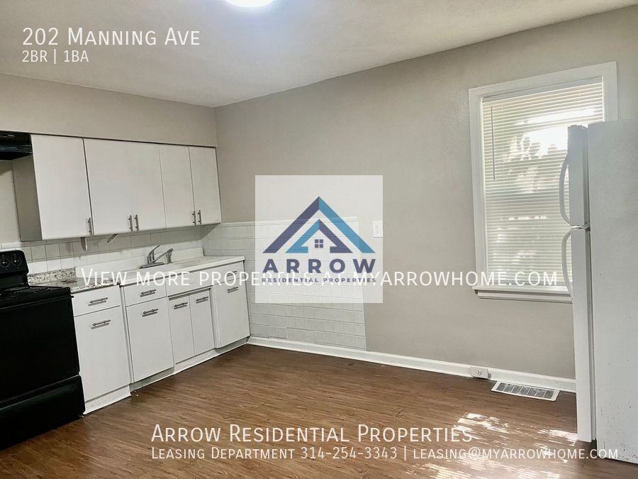 202 Manning Ave - Photo 7 of 33