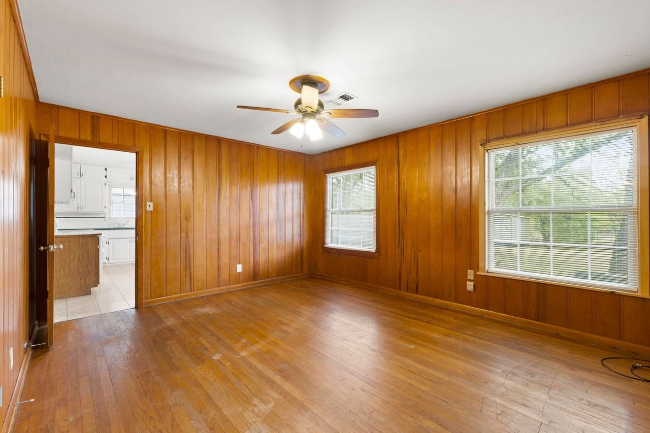 510 Brooks Avenue - Photo 5 of 18