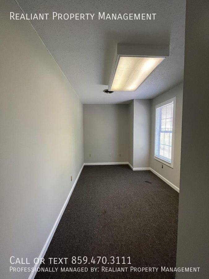 405 N Lexington Ave #3 - Photo 3 of 11