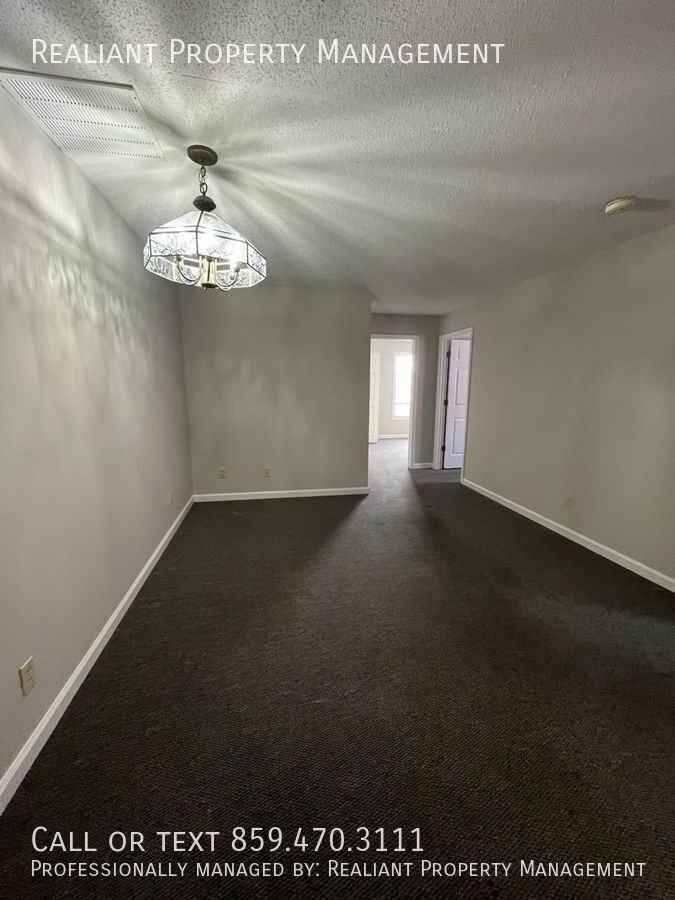 405 N Lexington Ave #3 - Photo 4 of 11