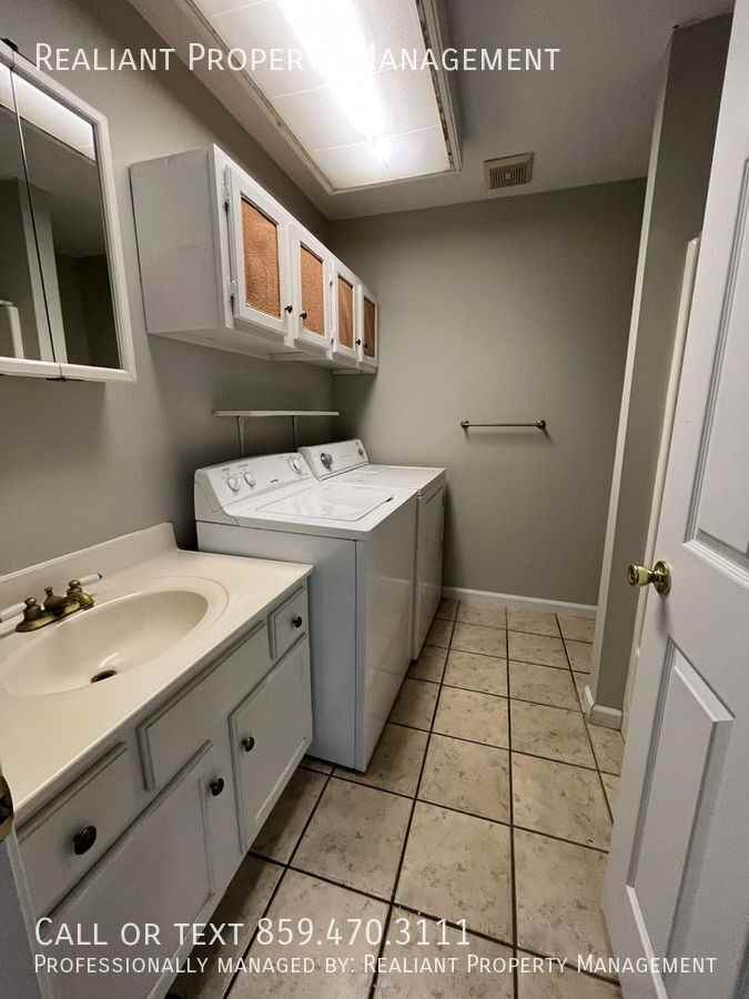 405 N Lexington Ave #3 - Photo 6 of 11