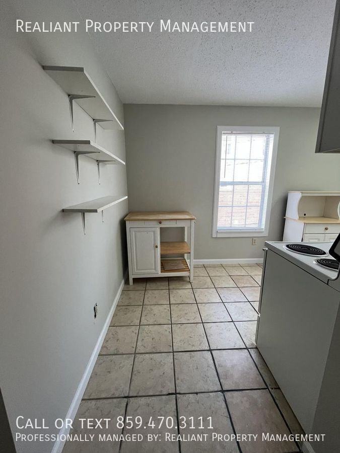 405 N Lexington Ave #3 - Photo 7 of 11