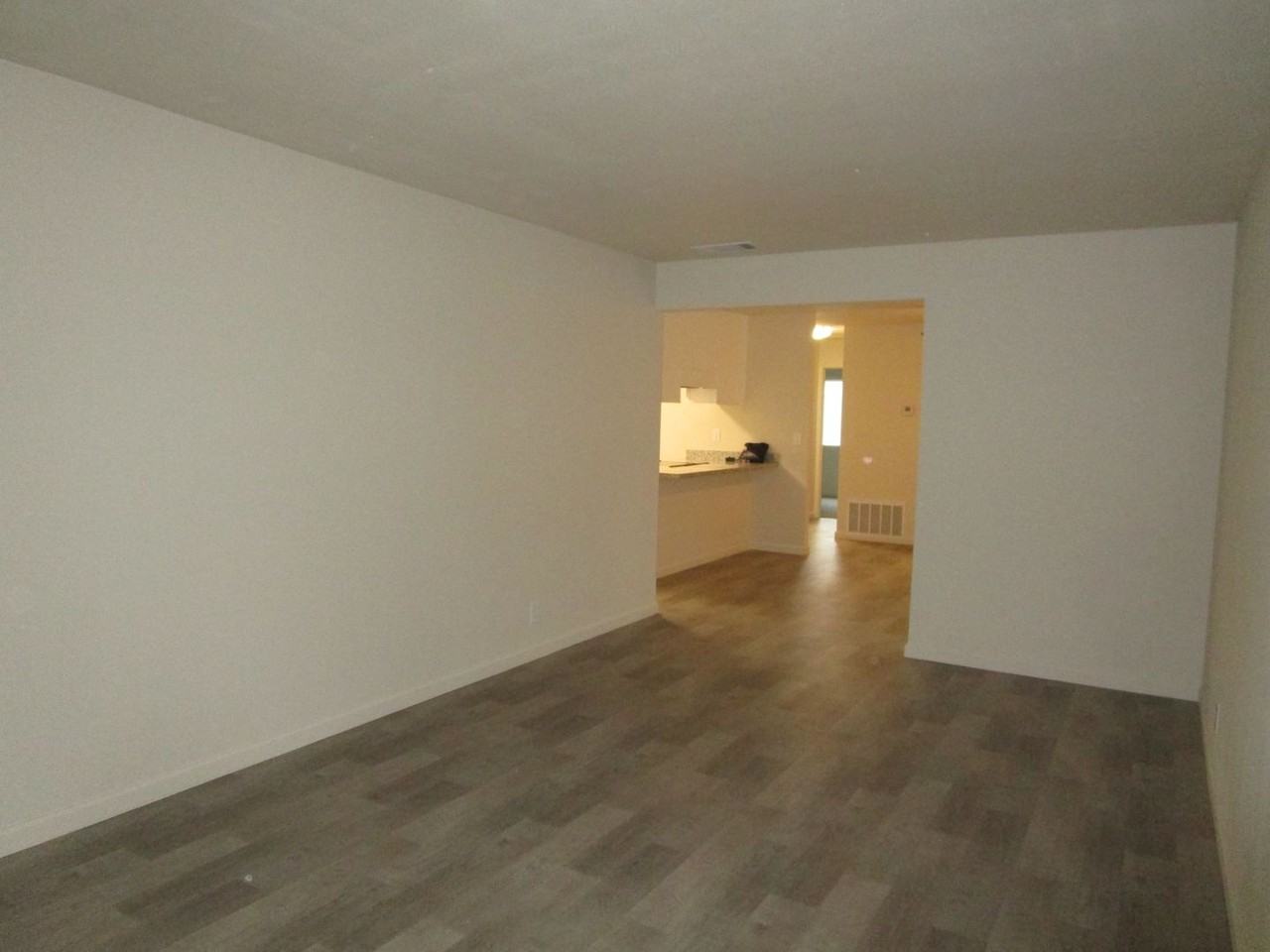 504 Pacific Avenue - Photo 3 of 23