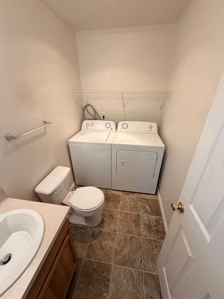 1246 Country Glen Avenue Northeast - Photo 6 of 18