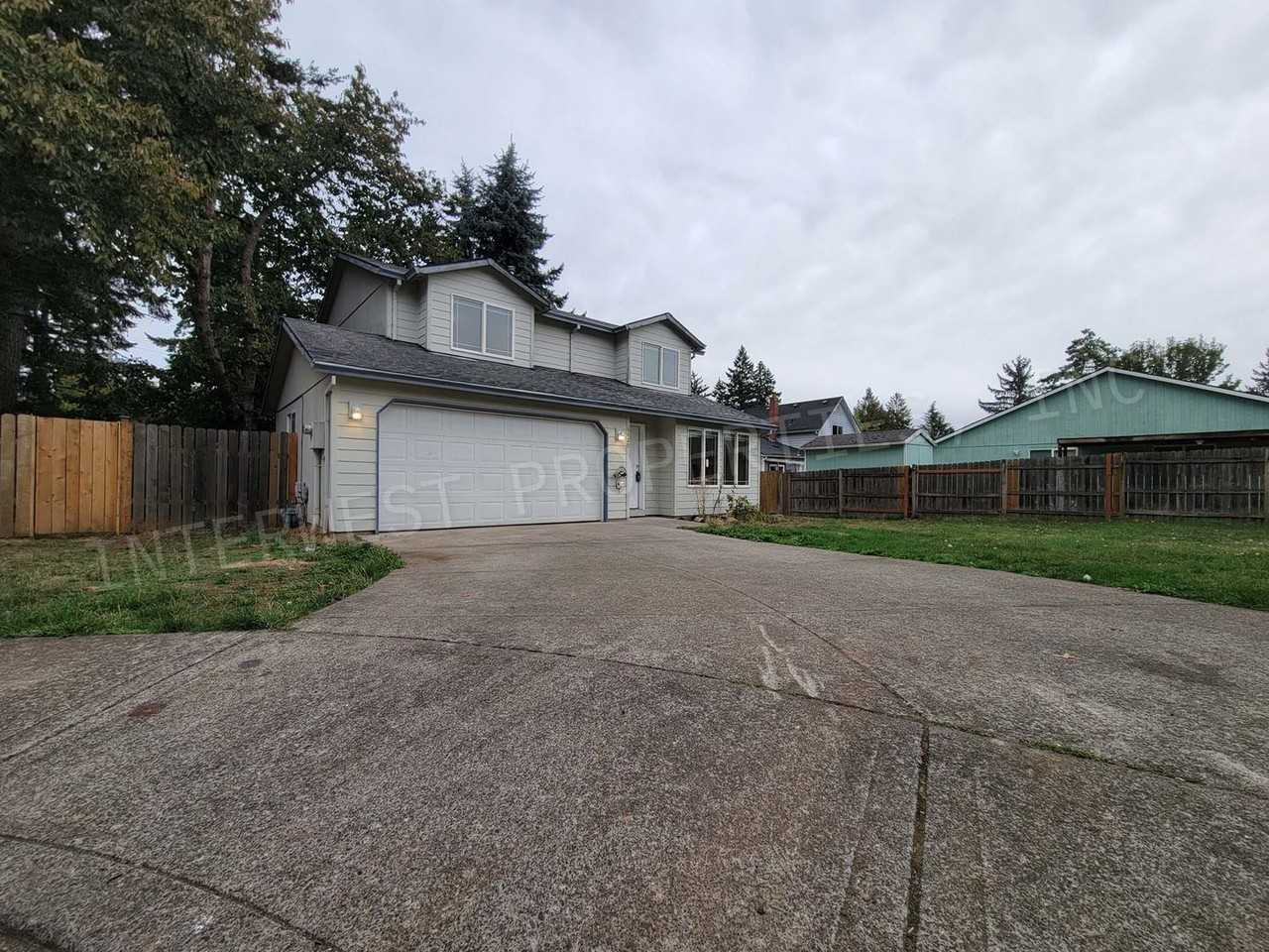 6420 Se 136th Ct - Photo 2 of 19