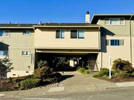 featured image of 175 Upper Via Casitas #26