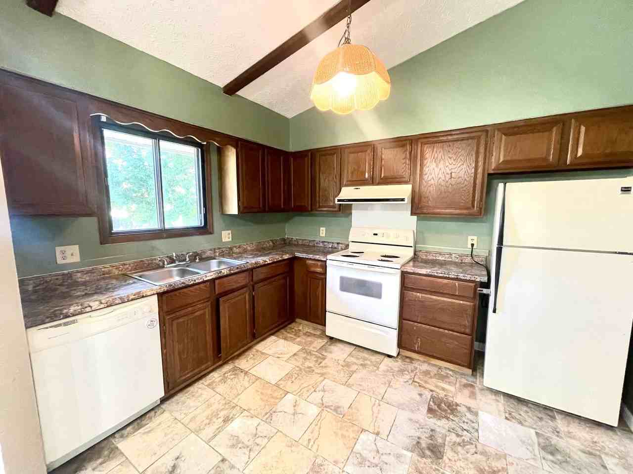 14808 Edna Street - Photo 4 of 11