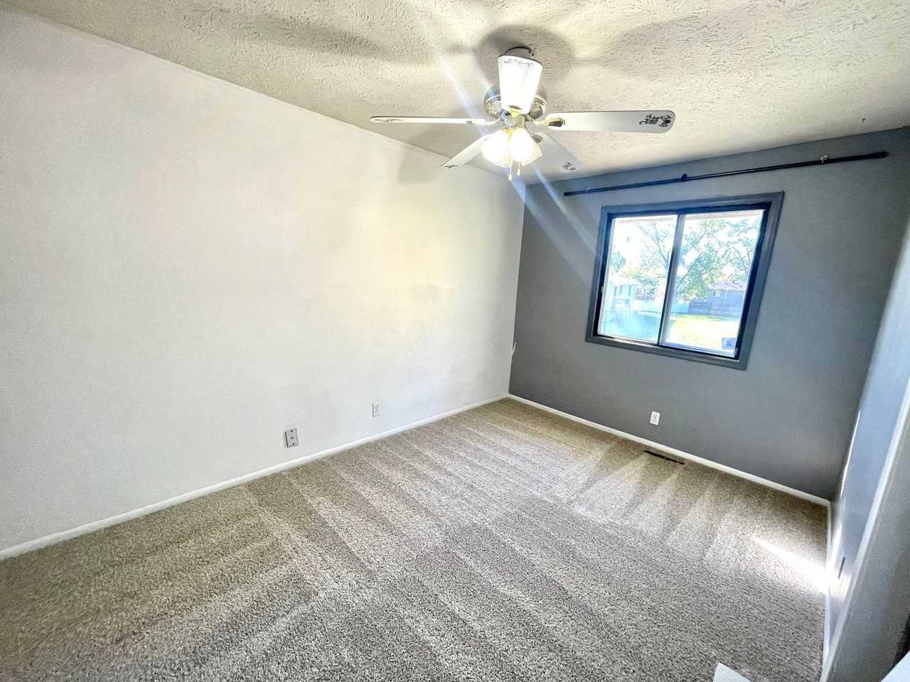 14808 Edna Street - Photo 5 of 11