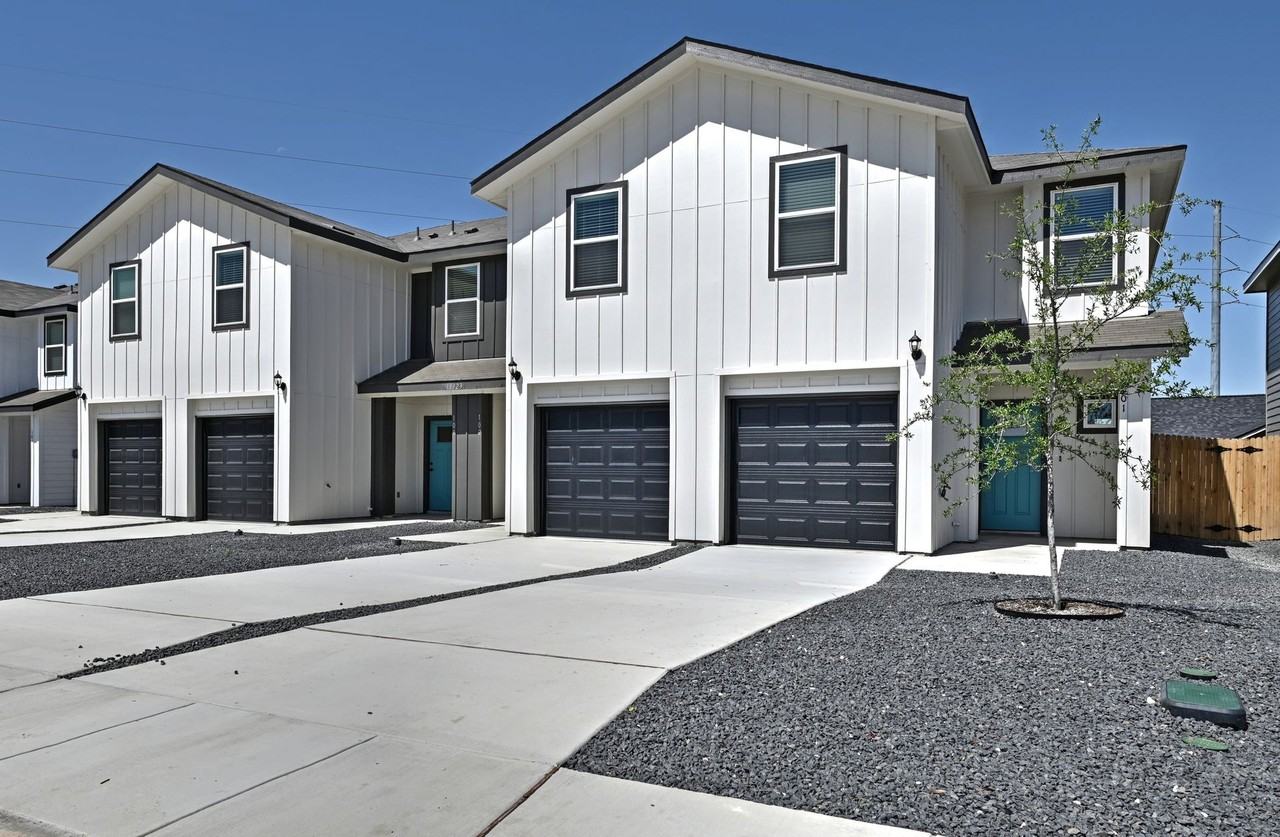 11318 Clearmine - Photo 3 of 47