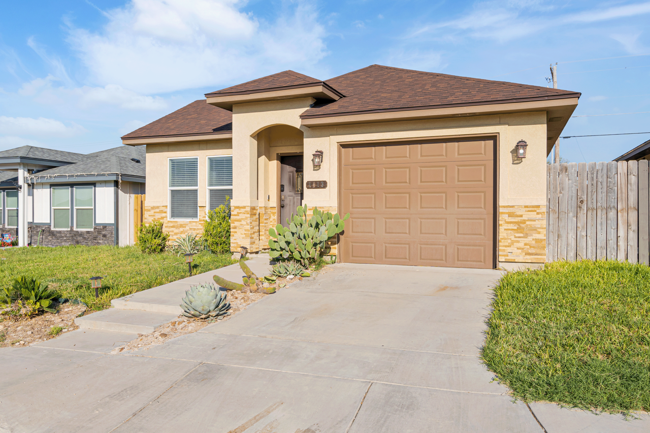 1013 Tesoro Run - Photo 2 of 31