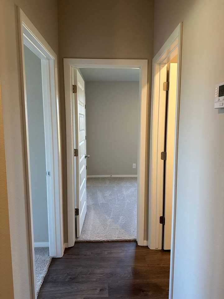 10134 10134 E King Place - Photo 4 of 26