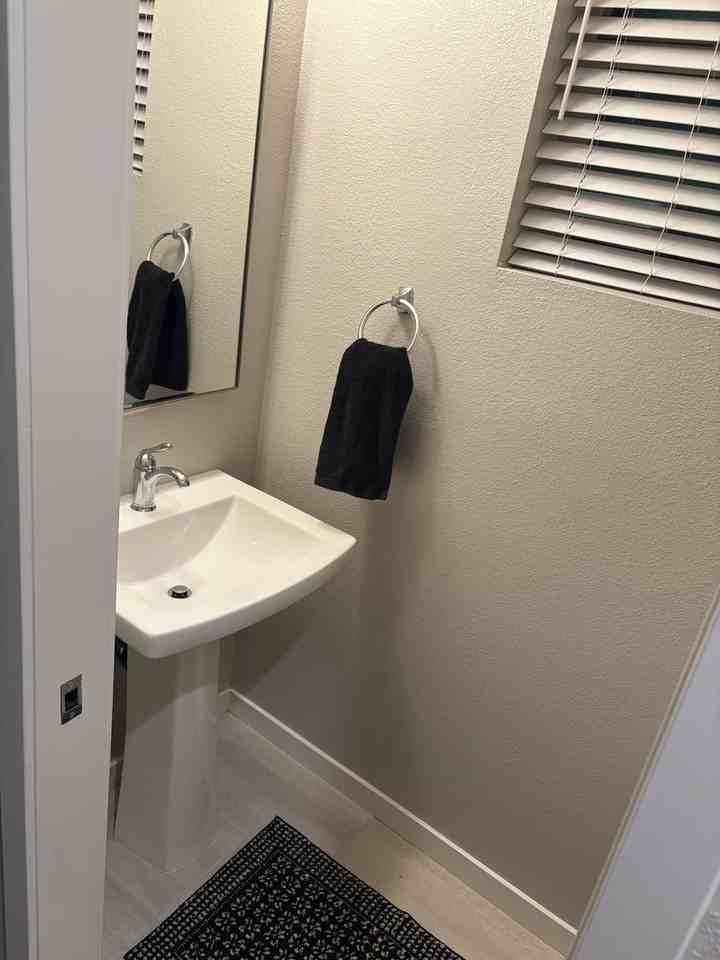 226 Log Pond Ln - Photo 6 of 18