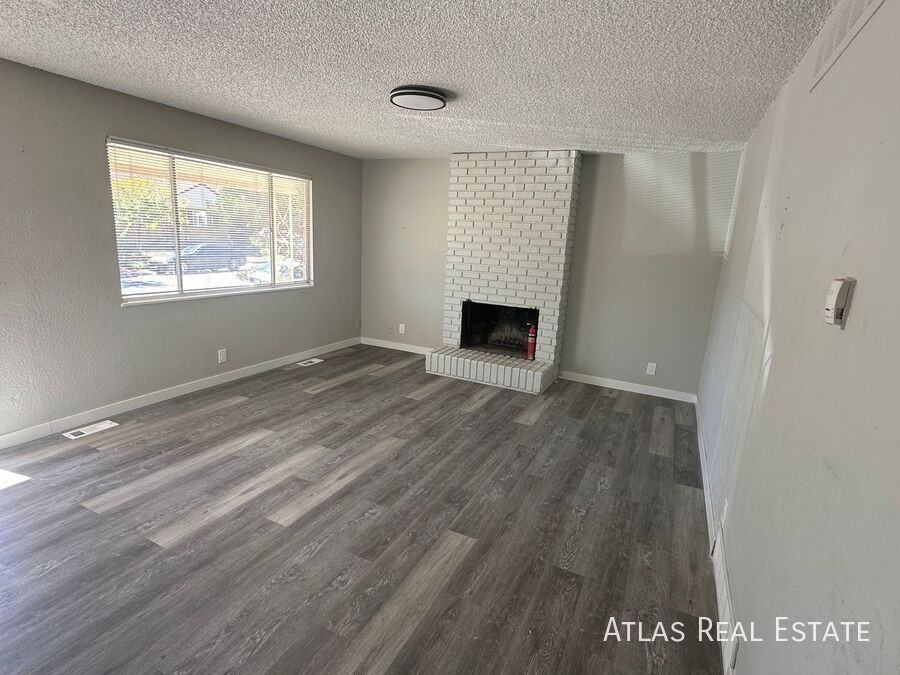 14993 Olmsted Dr - Photo 2 of 15