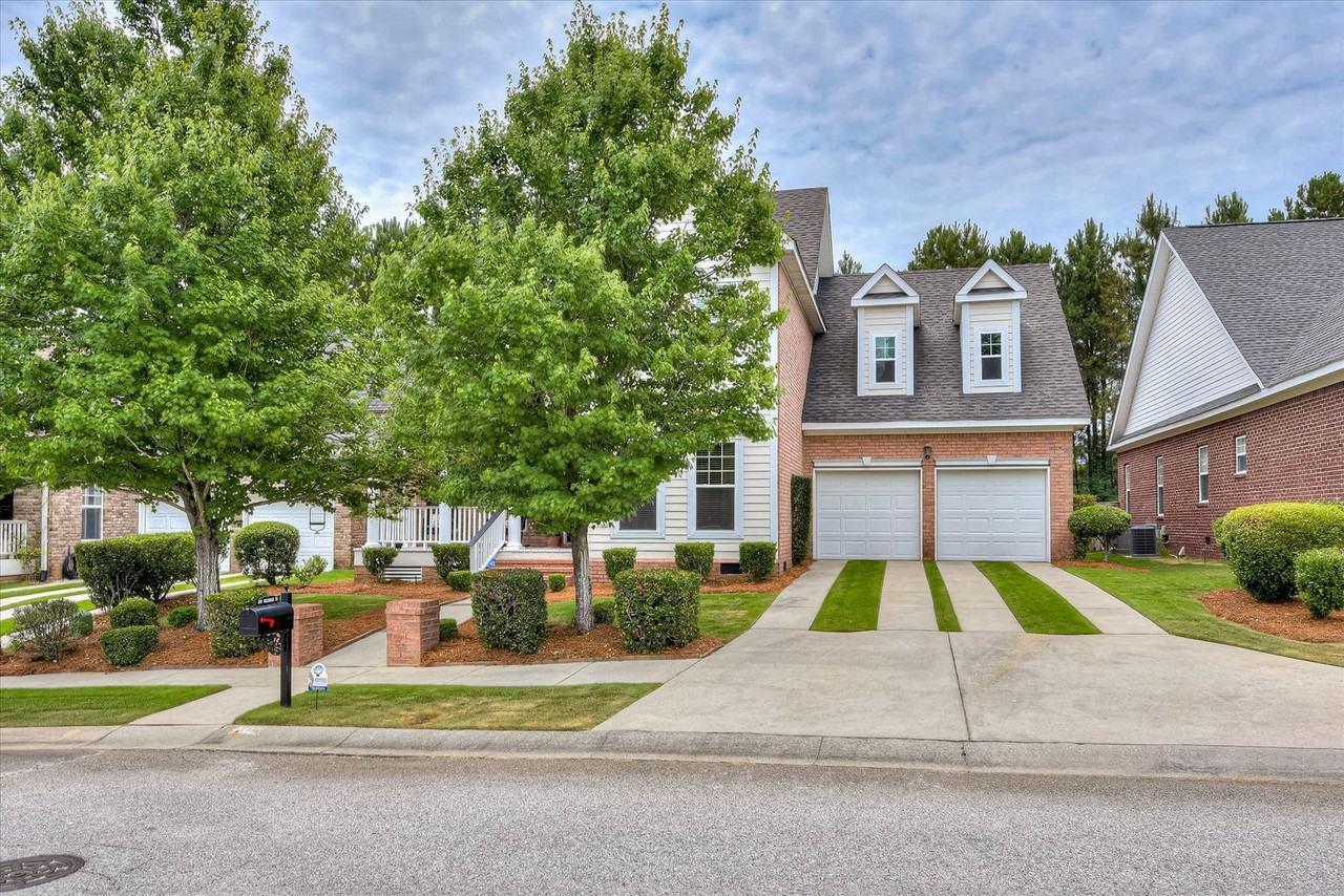 207 Oleander Trl - Photo 3 of 50