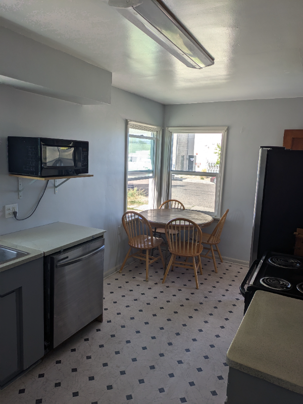 589 Westnorth - Photo 4 of 25