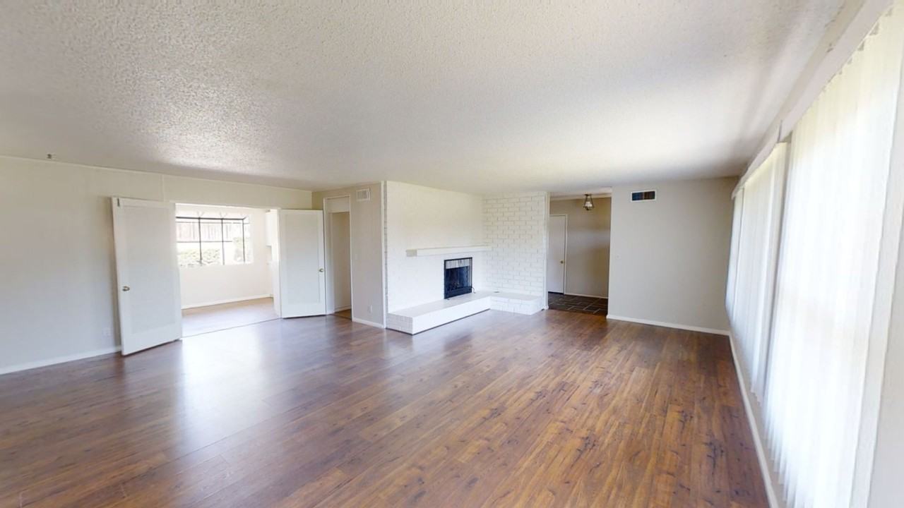 408 Sandalwood Dr - Photo 2 of 18
