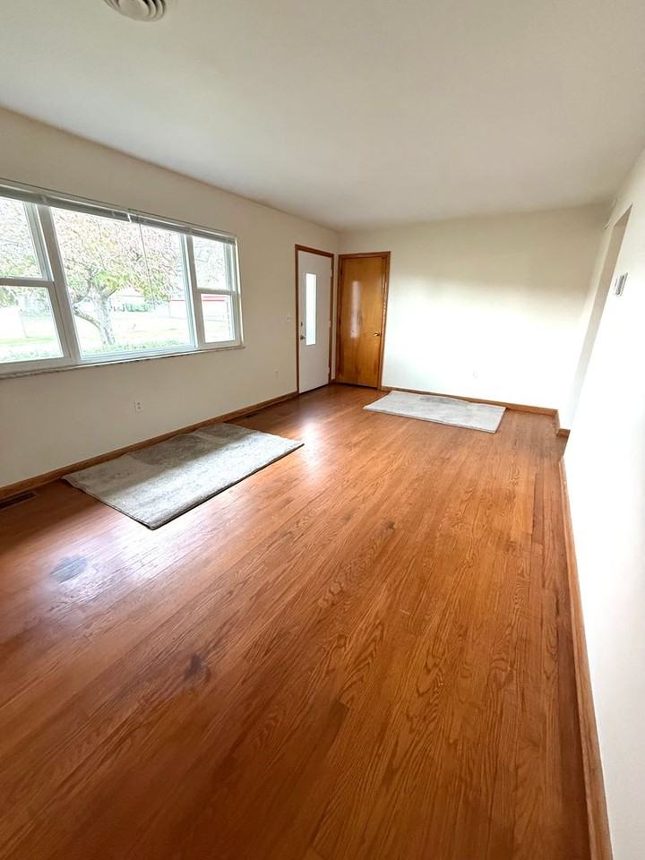 1513 Bel Del Ct - Photo 2 of 10