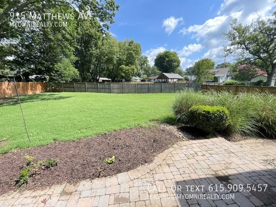 915 Matthews Avenue - Photo 6 of 23