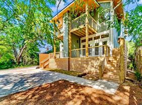 1213 N Hyde Park Ave - Photo 1 of 1