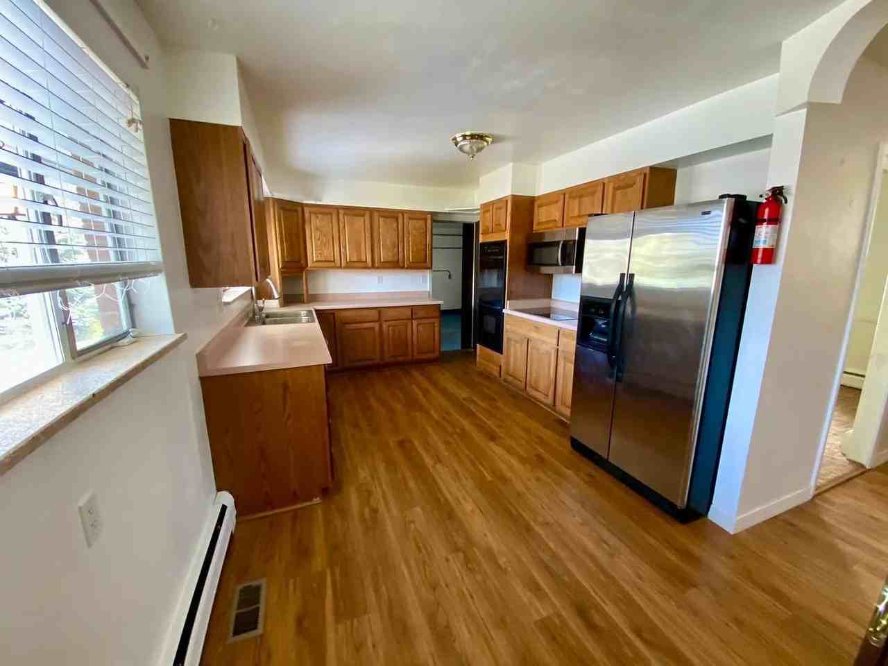 5290 West Plymouth Drive - Photo 3 of 21