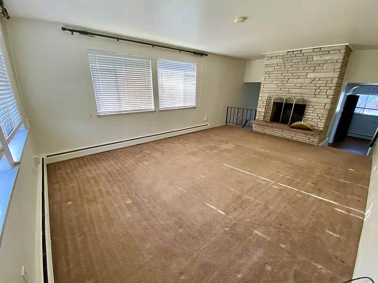 5290 West Plymouth Drive - Photo 4 of 21