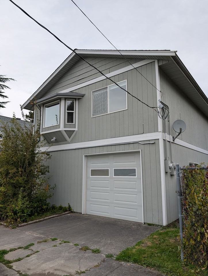 1020 South 3rd Street #B - Photo 2 of 10