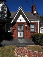 featured image of 2027 Benjamin St