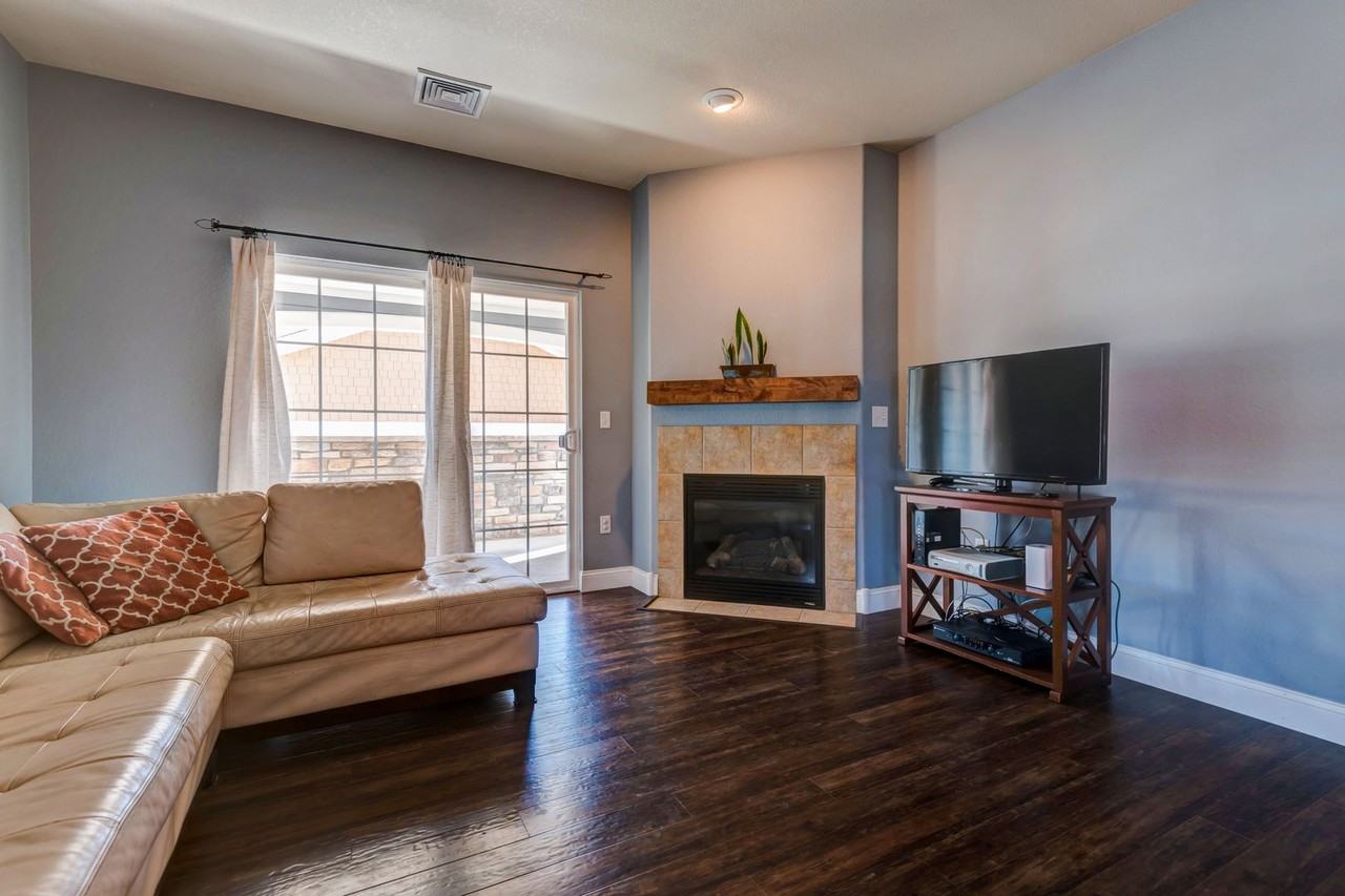 2215 Owens Avenue - Photo 3 of 10