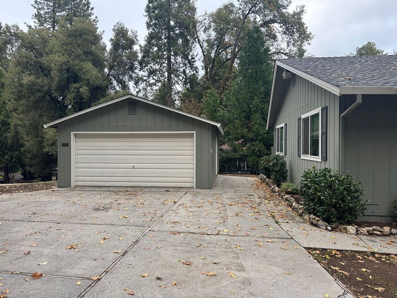 12377 Pawnee Trail - Photo 2 of 23