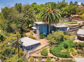 featured image of 3761 Aguilar St