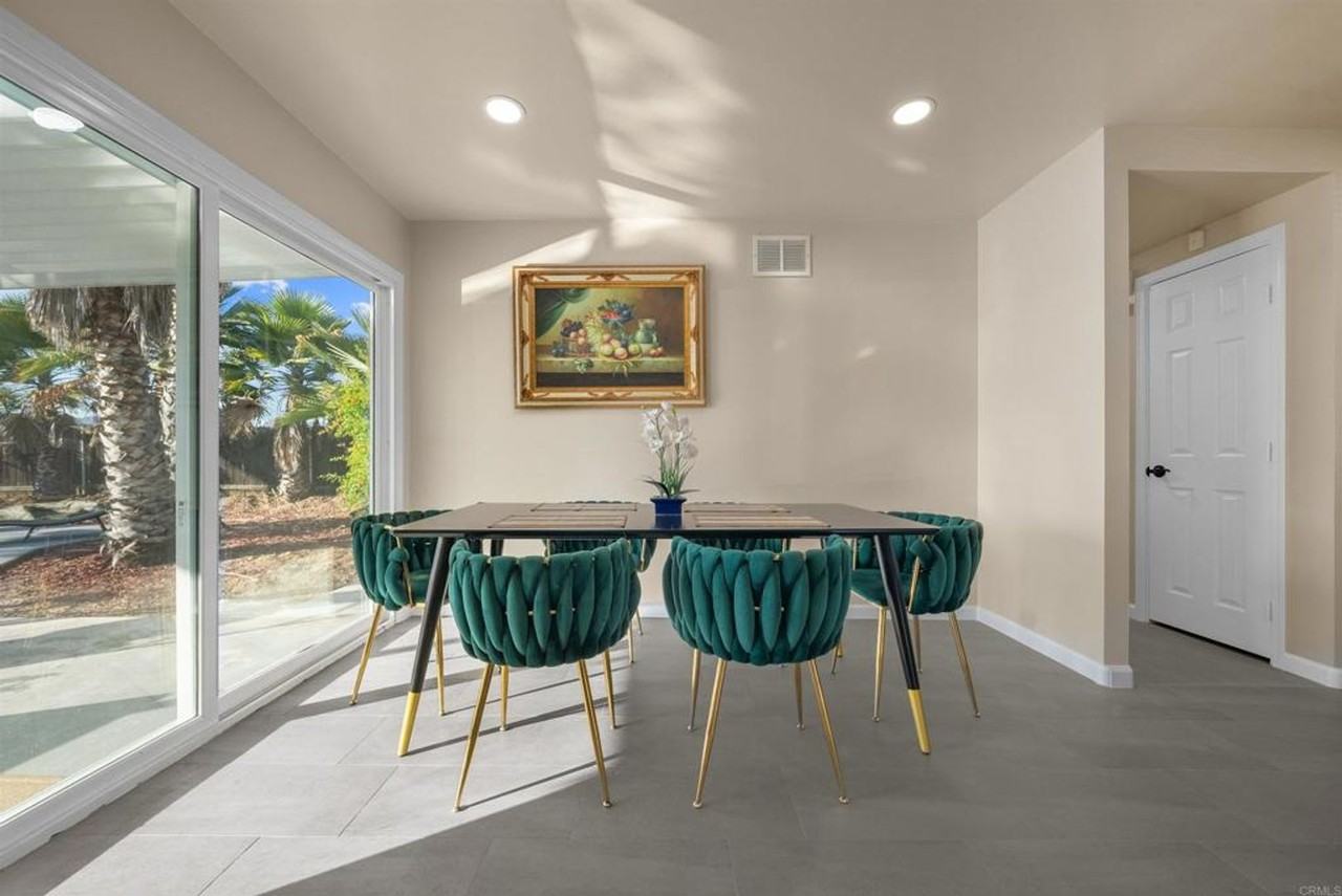 8543 Via Consuelo - Photo 7 of 18