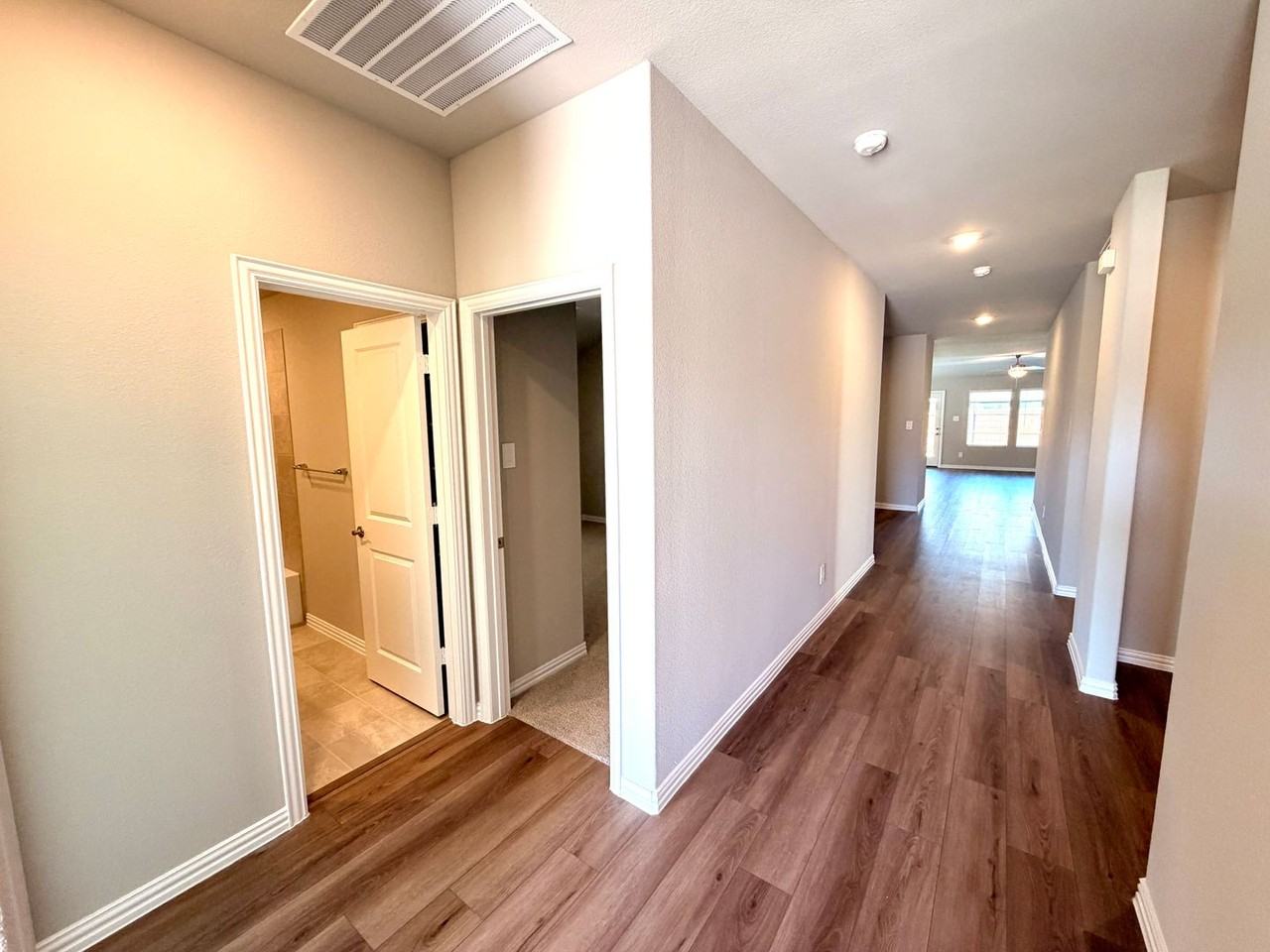 600 Tikal Drive - Photo 4 of 25