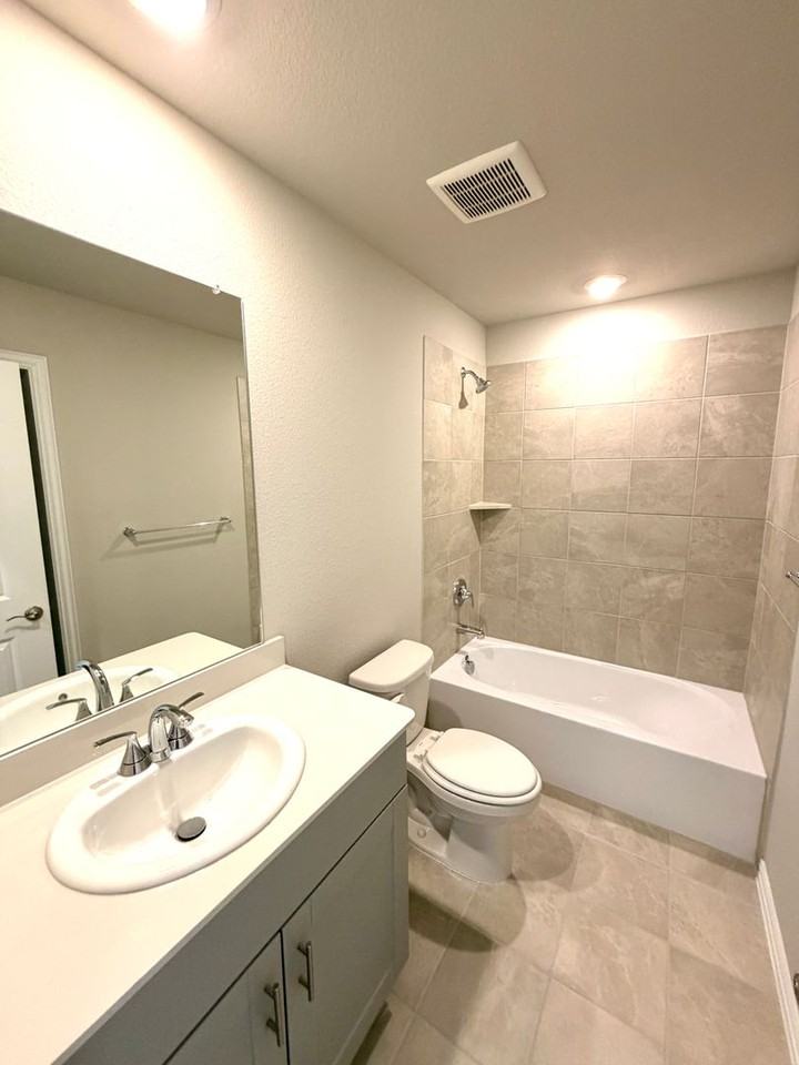 600 Tikal Drive - Photo 5 of 25