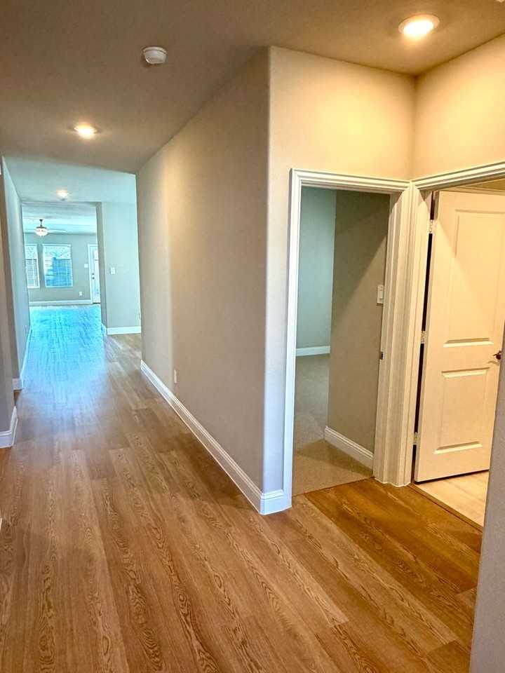 605 Tikal Drive - Photo 3 of 18