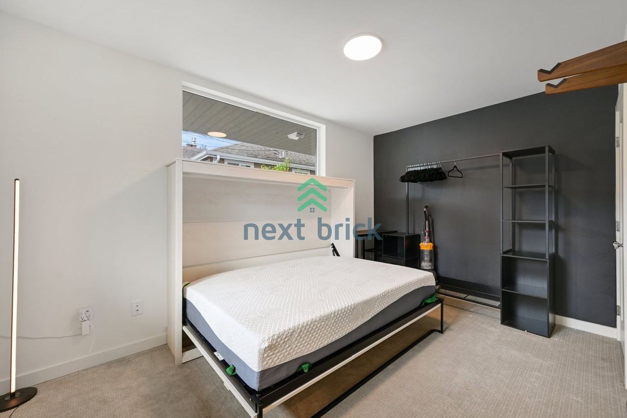 928 Northwest 56th Street #C - Photo 7 of 17