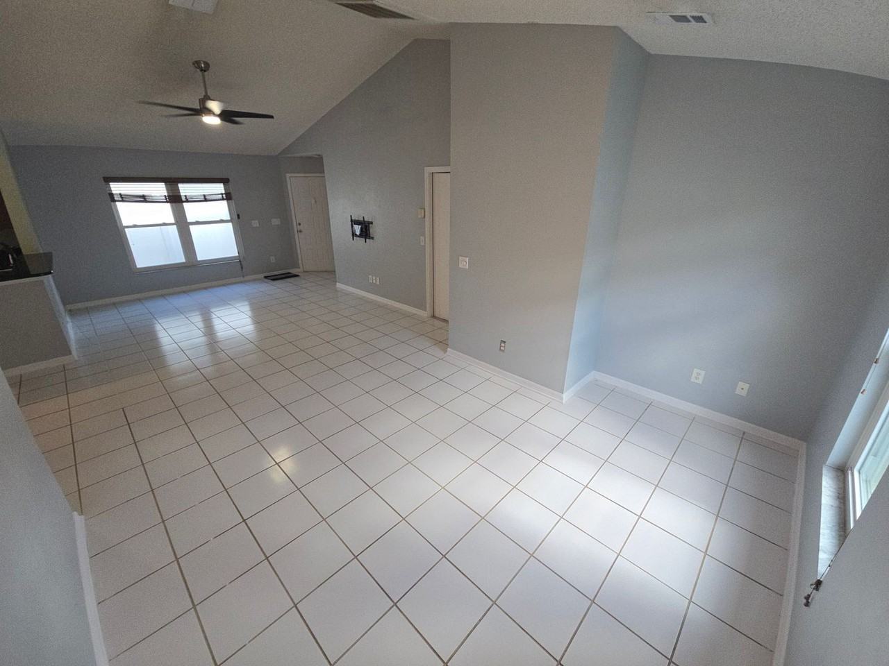 3414 Palm Beach Dr - Photo 4 of 25