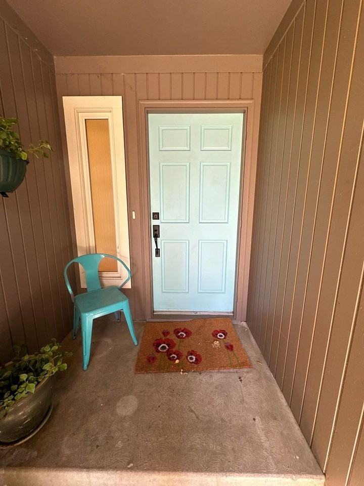 1985 Benson Ave - Photo 3 of 22