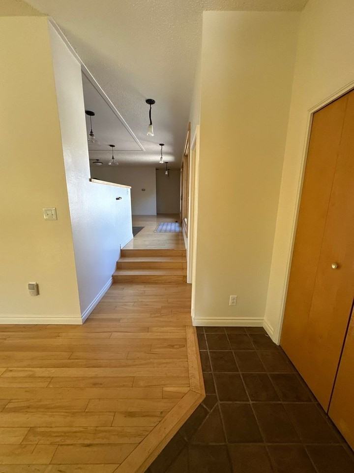 1985 Benson Ave - Photo 4 of 22